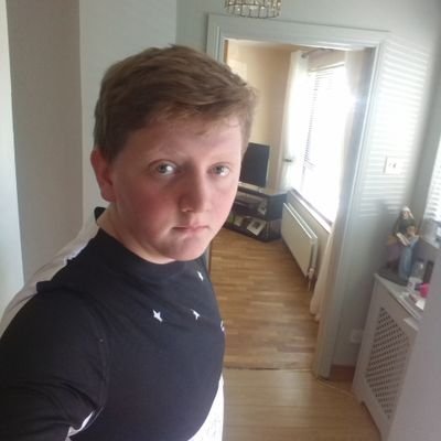 Profile Picture of Joe Hinchcliffe (@j_hinchcliffe8) on Twitter
