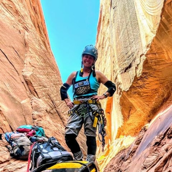 Profile Picture of Elizabeth Austen (@gypsylizzy) on Poshmark