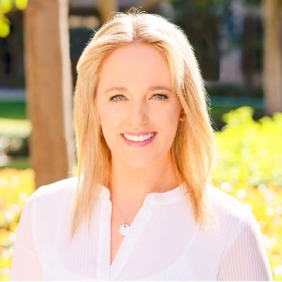 Profile Picture of Vivian O'Brien (@VivianBrien) on Twitter
