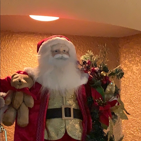 Profile Picture of Lisa Dailey (@kringle960) on Poshmark