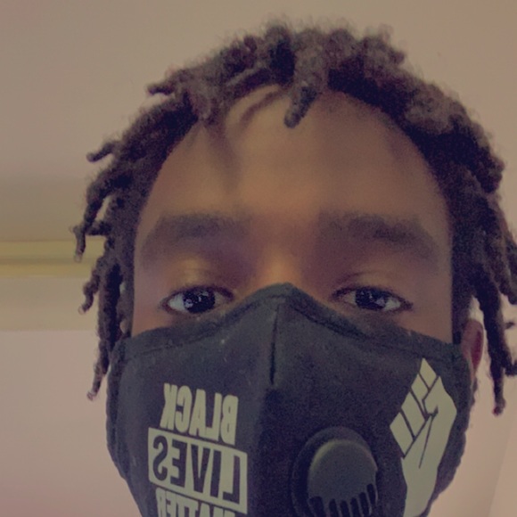 Profile Picture of Brandon Jackson (@ohwwsooh) on Poshmark