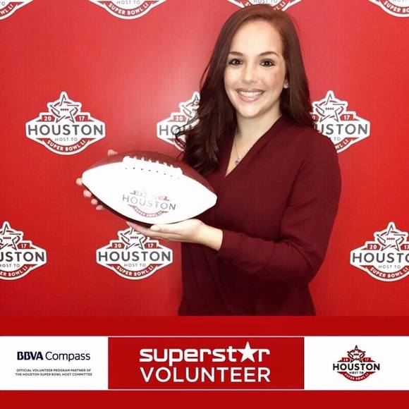 Profile Picture of Stephanie Dillehay (@stephdillehay) on Poshmark