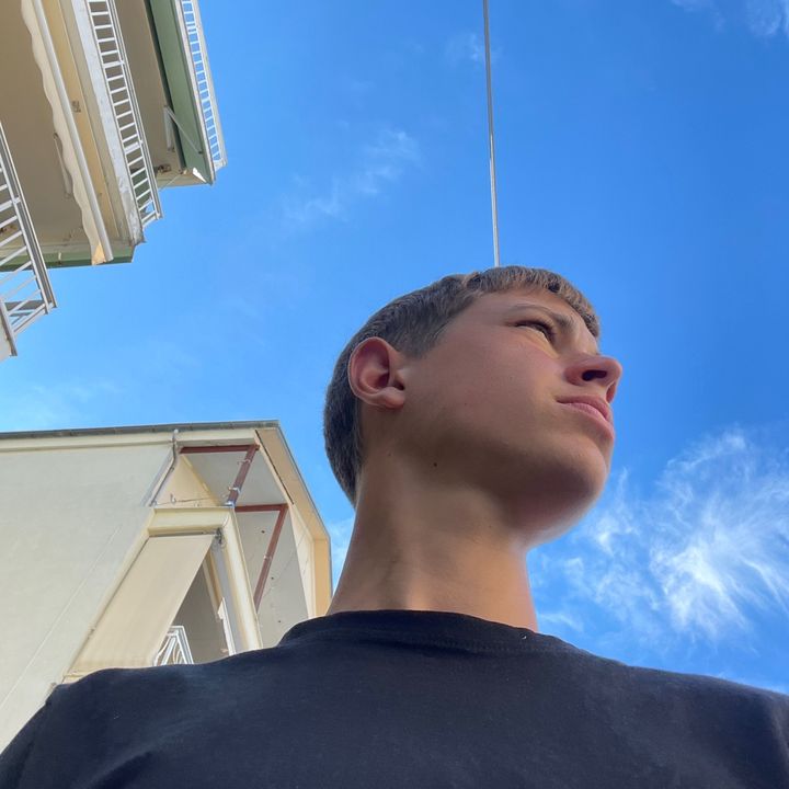 Profile Picture of deške (@david_desic) on Tiktok