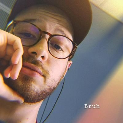 Profile Picture of Jarn Athern, A Gay ™️ (@JonWithTheFace) on Twitter