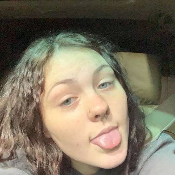 Profile Picture of Briana Heffner (@briana_167) on Poshmark