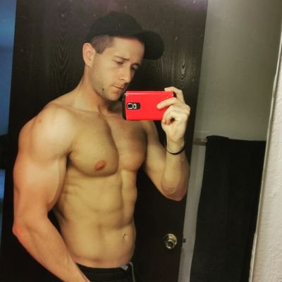 Profile Picture of Jeff Jamison (@grabshelldudeee) on Twitter