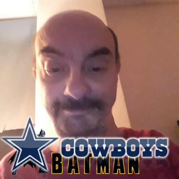 Profile Picture of Michael Gaines (@michaelgaine918) on Poshmark