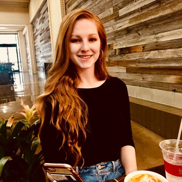 Profile Picture of Janie Mcguffee (@janieog98) on Poshmark