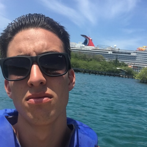 Profile Picture of Nicholas Trujillo (@nictru123) on Poshmark