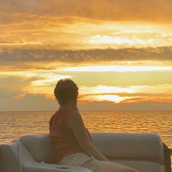 Profile Picture of Allison Randall (@allison_randall) on Poshmark