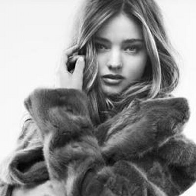 Profile Picture of Miranda (@MirandaMayBloom) on Twitter