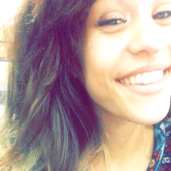 Profile Picture of Cleo Mieles (@marieoelc) on Poshmark