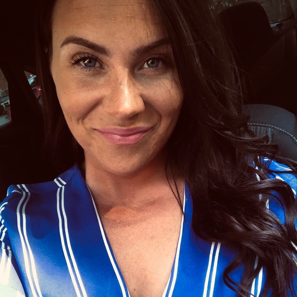 Profile Picture of Jade Piper (@jadecpiper) on Poshmark
