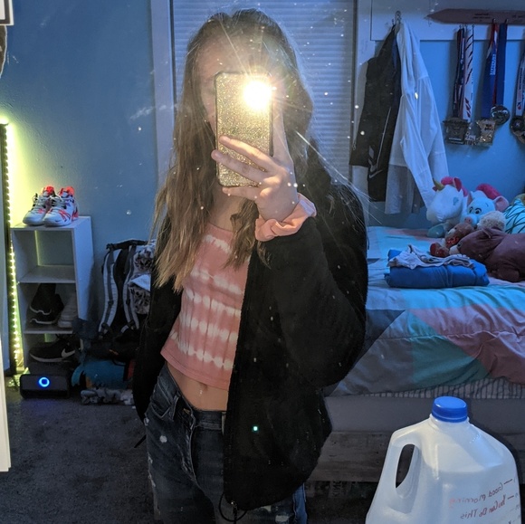 Profile Picture of Skylar Little soldier (@slittlesoldier) on Poshmark