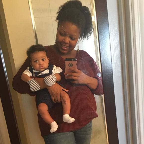 Profile Picture of Chasity Henderson (@shoppingisfun91) on Poshmark