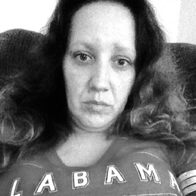 Profile Picture of Maxine Hicks (@maxinedhicks) on Twitter