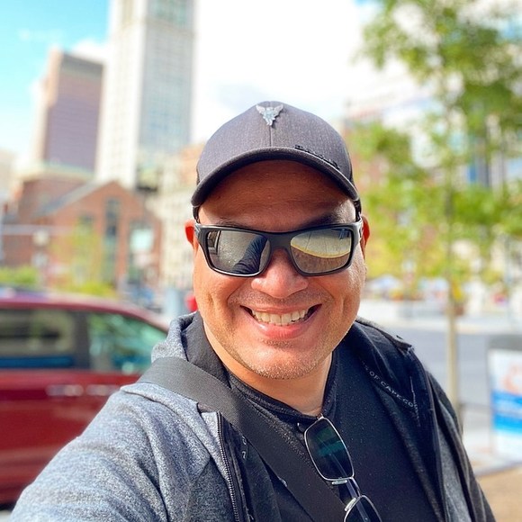 Profile Picture of Hector Luis (@hlgf) on Poshmark