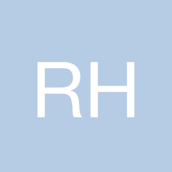 Profile Picture of Rho Huffmyer (@rdhuff) on Poshmark