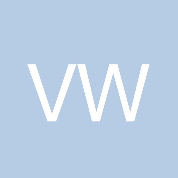 Profile Picture of Vicky Webb (@vwebb2) on Poshmark