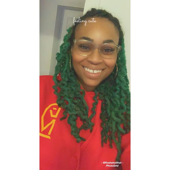 Roshanah Cummings - Poshmark Profile Picture of Roshanah Cummings (@roshanahcumming) on Poshmark