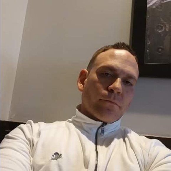 Profile Picture of Joseph Geiger (@josephgeiger) on Poshmark