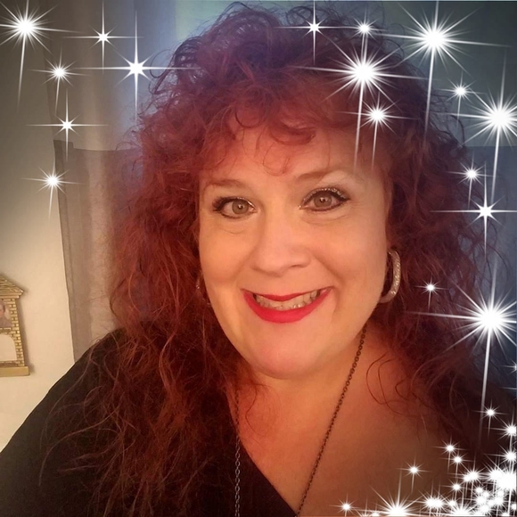 Profile Picture of Maria Kovacs lerza (@maria_l_67) on Poshmark