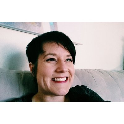 Profile Picture of Jessie Salter (@bigheartknitsco) on Twitter