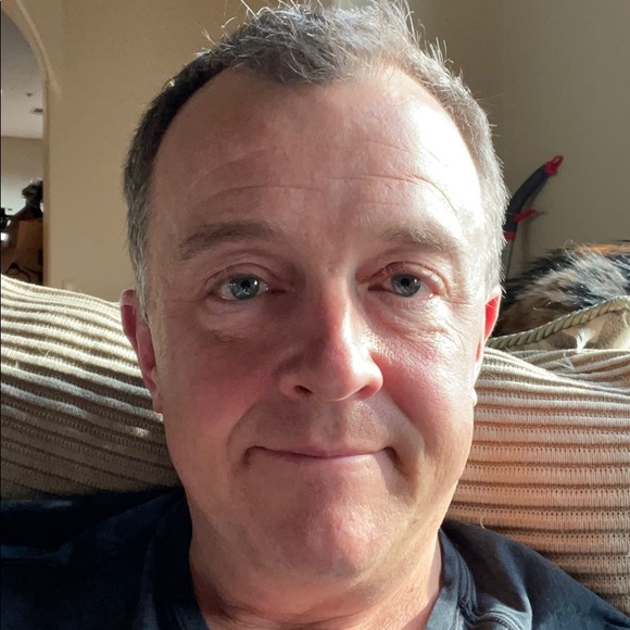 Profile Picture of Sean Byrnes (@seanbyrnes222) on Poshmark