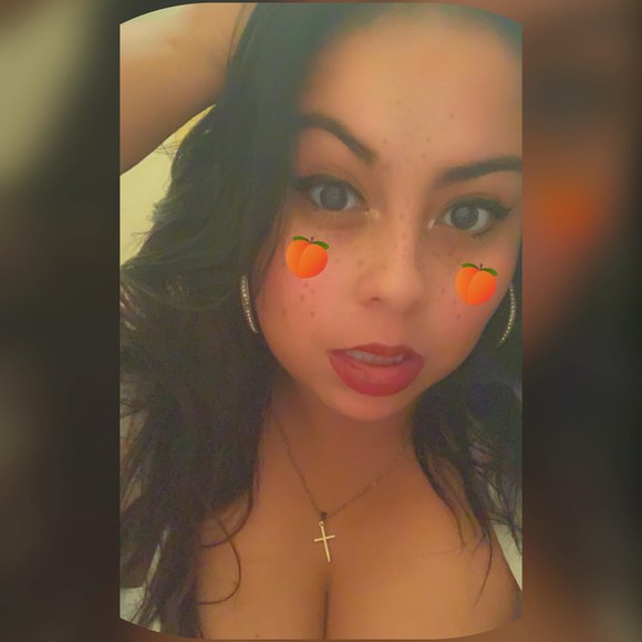 Profile Picture of Kristal Cisneros (@cisneroskristal) on Poshmark