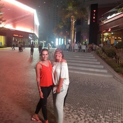 Profile Picture of Hayley Catherine (@HayleyGreen6) on Twitter