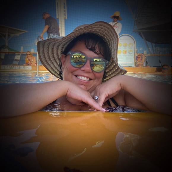 Profile Picture of Christel Aronson (@coocoo973) on Poshmark