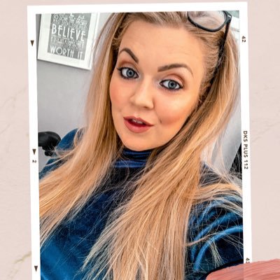 Profile Picture of Laura Dawson (@LauraJDawson26) on Twitter