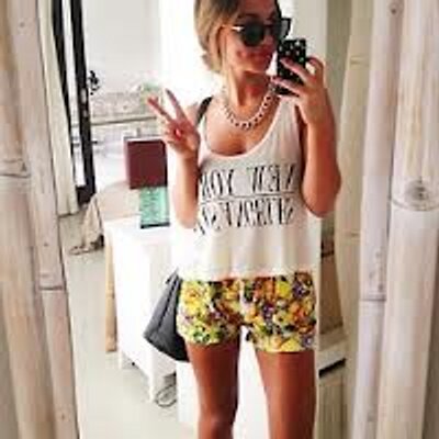 Profile Picture of FanPageJulia Collin (@FanPageJuliaC) on Twitter