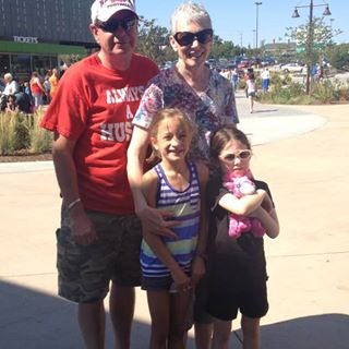 Profile Picture of TomandCindy Low (@tom.low.528) on Facebook