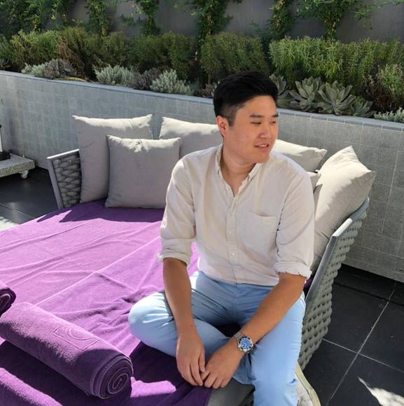 Profile Picture of Alexander Fenger (@alexlfeng) on Poshmark
