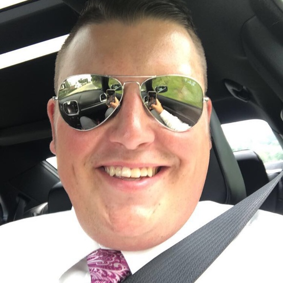 Profile Picture of Andrew Piatt (@rew_piatt) on Poshmark