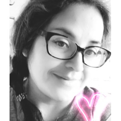 Profile Picture of Deanna E. H. Arza (@deharza) on Twitter