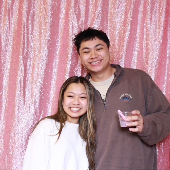 Profile Picture of Ken Nguyen (@yoofles) on Poshmark