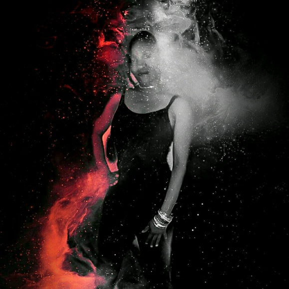 Profile Picture of Leslie Swaggerty (@lezlez69) on Poshmark