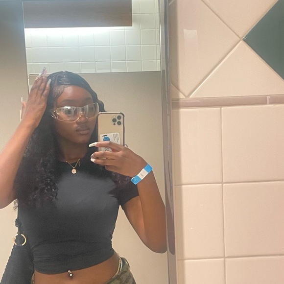 Profile Picture of Cierra Scott (@cierraaaaa_21) on Poshmark