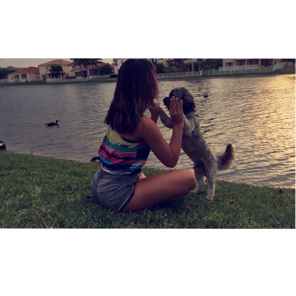 Profile Picture of Aracelys Rodriguez (@celys2423) on Poshmark