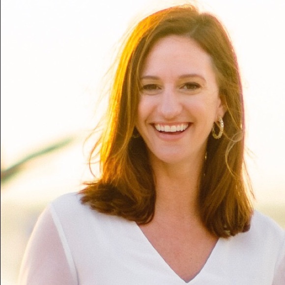 Profile Picture of Mindy Gobbi (@mgobbi) on Poshmark