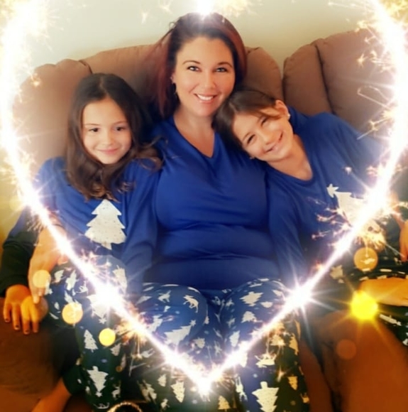 Profile Picture of Cassy Cox (@cassygode) on Poshmark