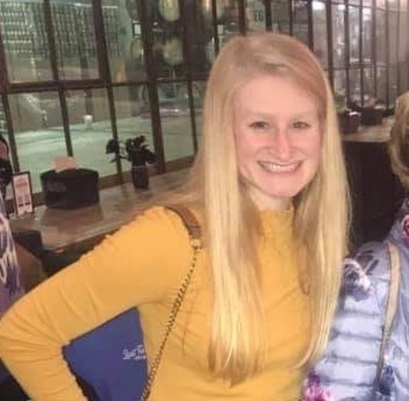 Profile Picture of Kathryn Rhomberg (@kcrhomberg) on Poshmark