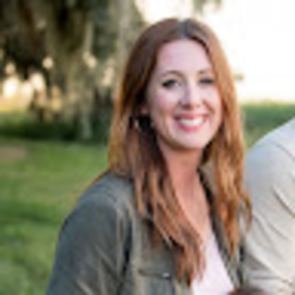 Profile Picture of Aslinn Evans bouton (@aslinne) on Poshmark