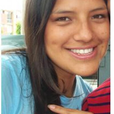 Profile Picture of Stefany Asturrizaga (@StefAsturrizaga) on Twitter