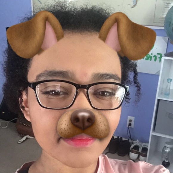 Profile Picture of Summer Bratcher (@summer11a) on Poshmark