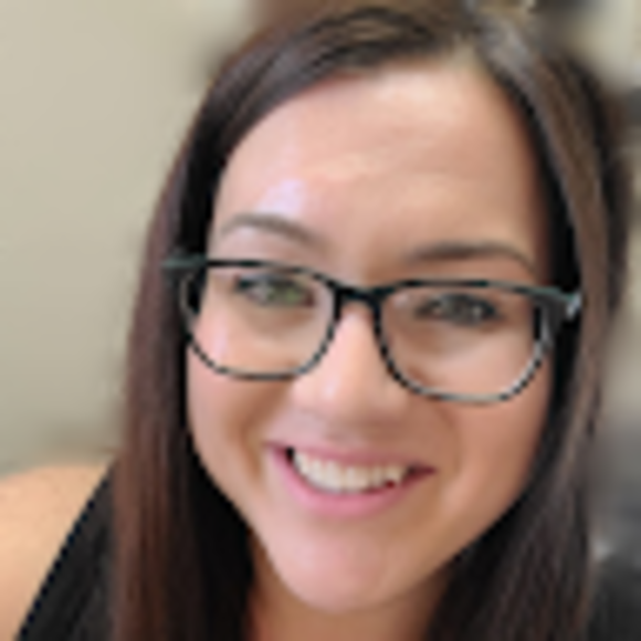 Profile Picture of Kimberly Frisk (@friskkimberly) on Poshmark