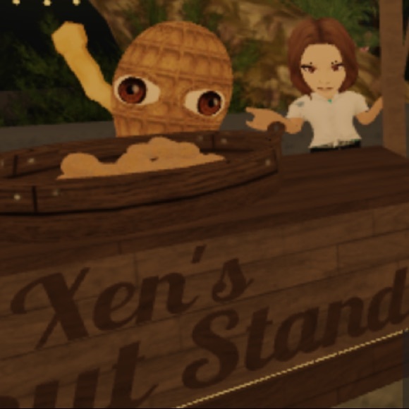 Profile Picture of Aracely Alvarez (@aracely131) on Poshmark