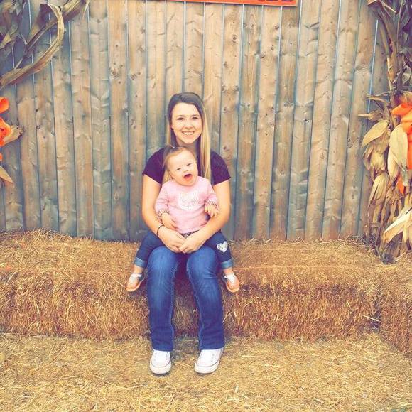 Profile Picture of Tori Young (@tori_balota) on Poshmark